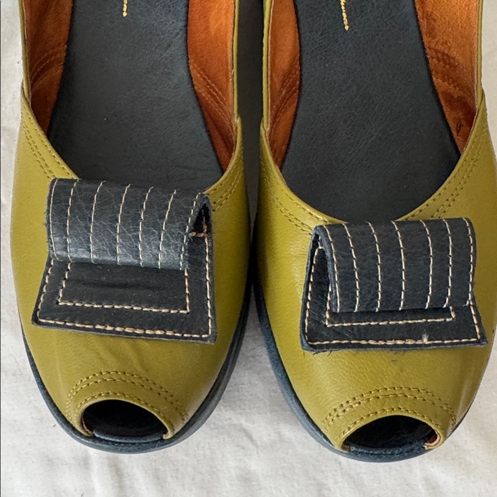 RE-MIX Olive Green Peep Toe Sandals with Bow Accent SIZE 9 - Picture 5 of 8